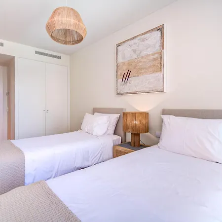 Cond Bayline - Garoupa - - - Pool - Parking - By Bedzy Apartamento *